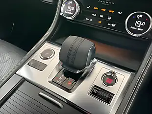 Used 2022 Jaguar F-Pace R-Dynamic S White - Interior and Exterior details 20