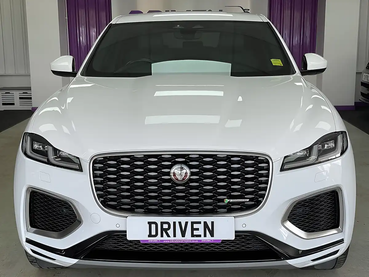 Used 2022 Jaguar F-Pace R-Dynamic S White - Interior and Exterior details 6