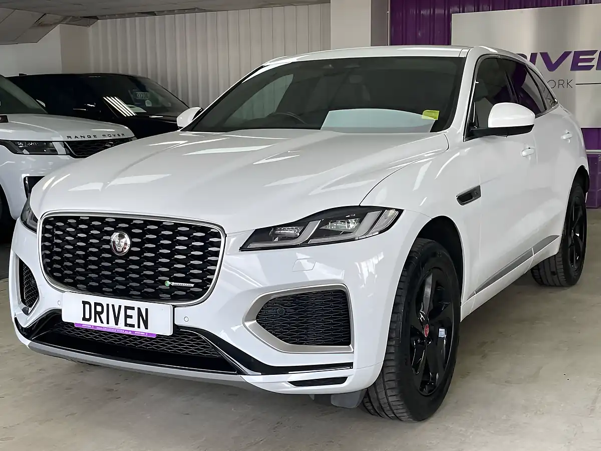 Used 2022 Jaguar F-Pace R-Dynamic S White - Interior and Exterior details 7