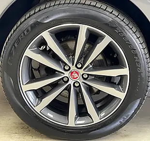 Used 2022 Jaguar F-Pace R-Dynamic Se Grey - Interior and Exterior details 11