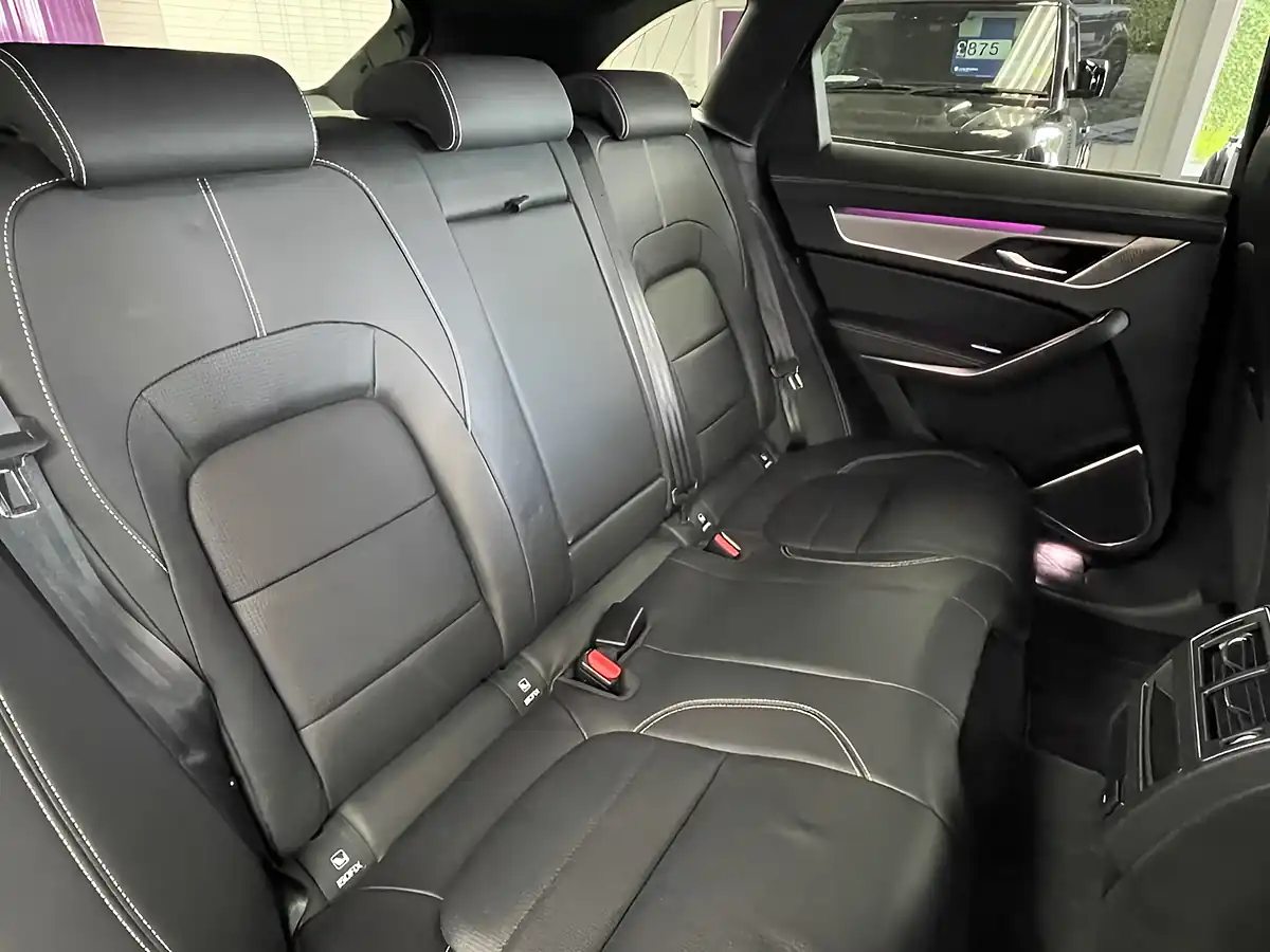 Used 2022 Jaguar F-Pace R-Dynamic Se Grey - Interior and Exterior details 14