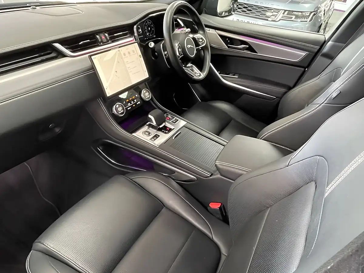 Used 2022 Jaguar F-Pace R-Dynamic Se Grey - Interior and Exterior details 15