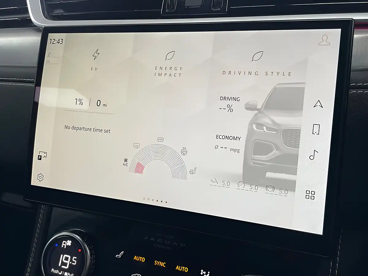 Used 2022 Jaguar F-Pace R-Dynamic Se Grey - Interior and Exterior details 18