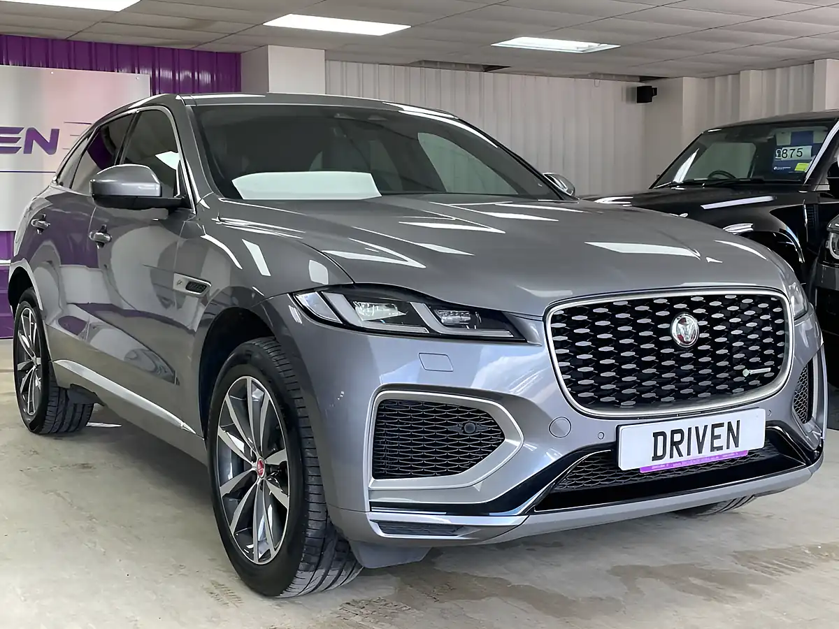 Used 2022 Jaguar F-Pace R-Dynamic Se Grey - Interior and Exterior details 5