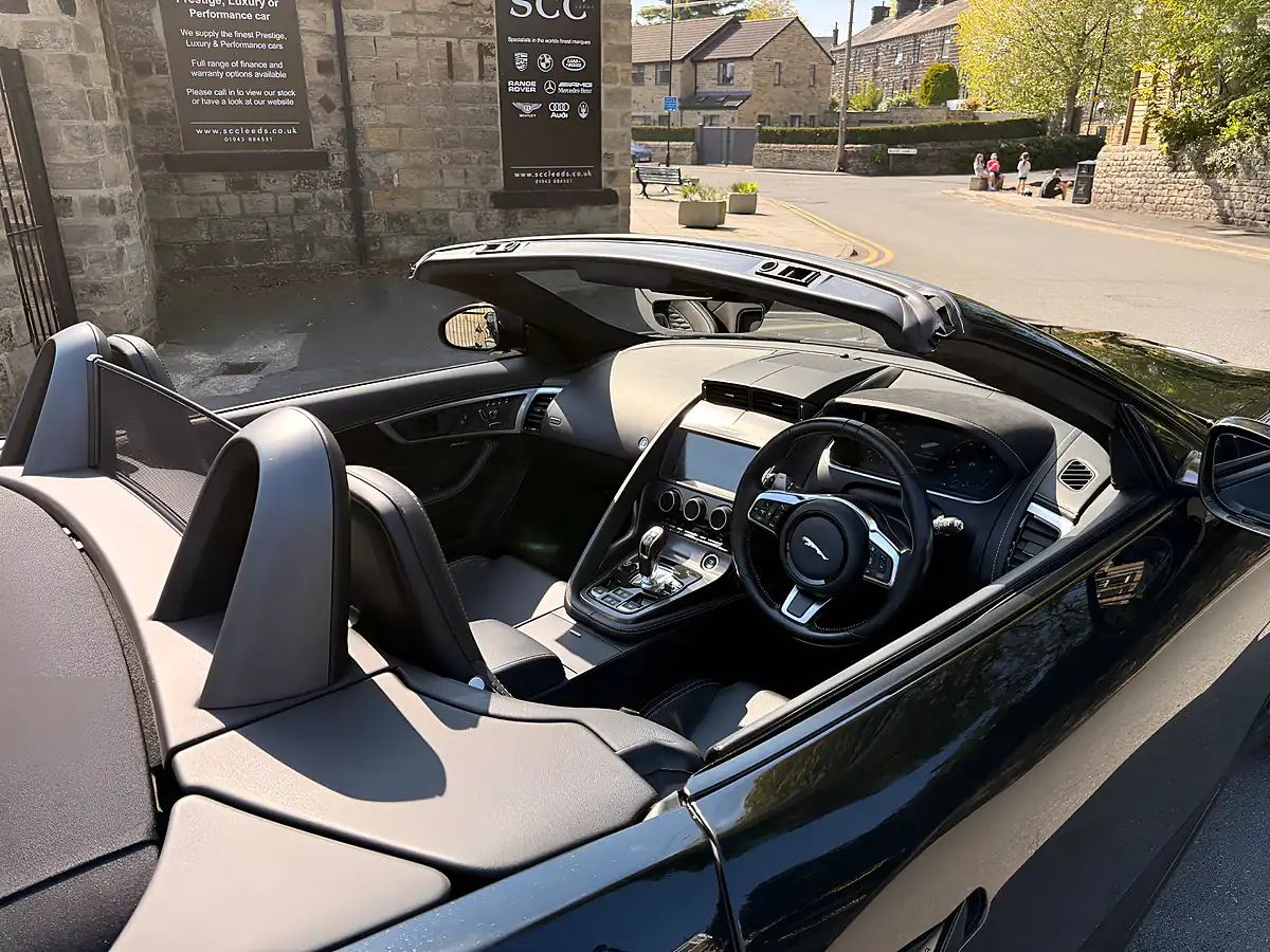 Used 2022 Jaguar F-Type First Edition Santorini Black - Interior and Exterior details 16