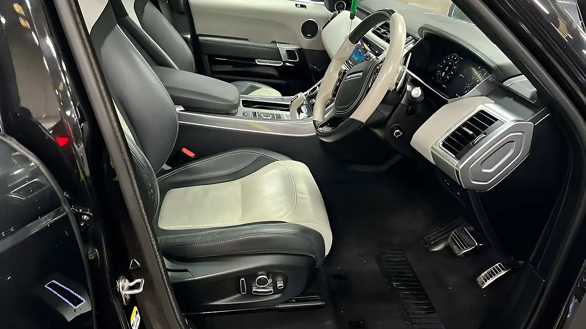 Used 2022 Jaguar I-Pace Black - Interior and Exterior details 8