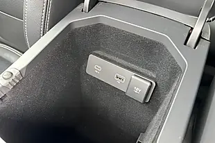 Used 2022 Jaguar I-Pace Black Santorini Black - Interior and Exterior details 14