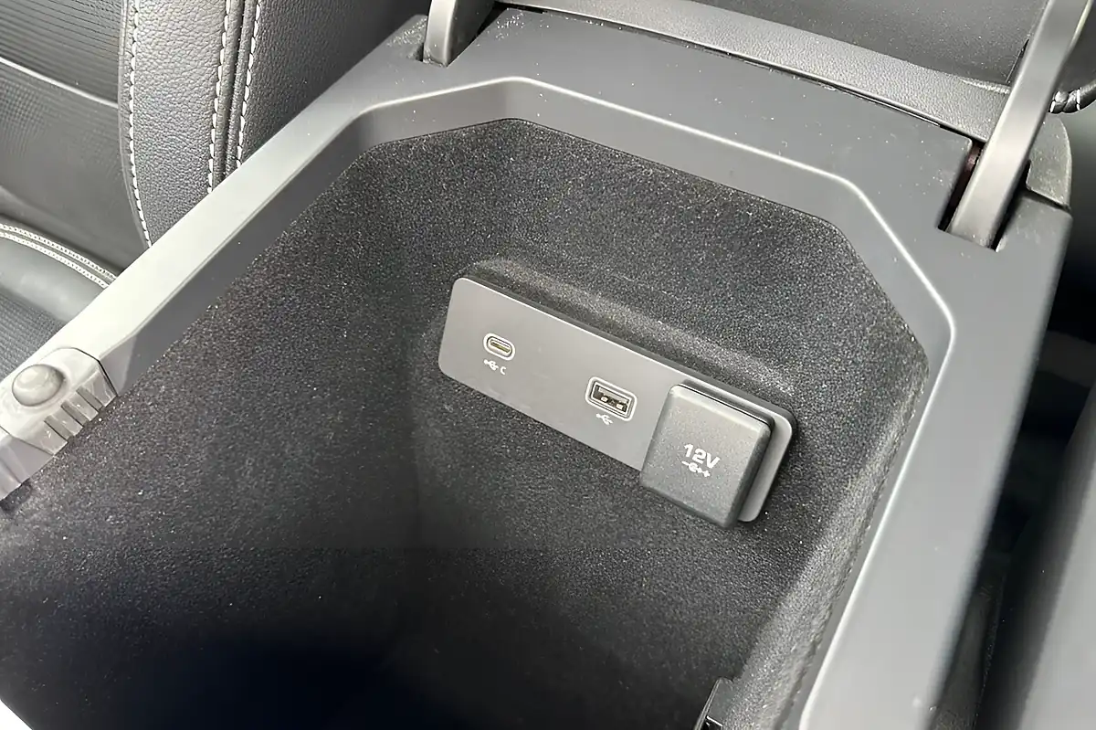 Used 2022 Jaguar I-Pace Black Santorini Black - Interior and Exterior details 14