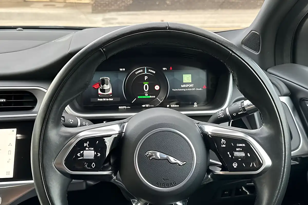 Used 2022 Jaguar I-Pace Hse Black - Interior and Exterior details 10
