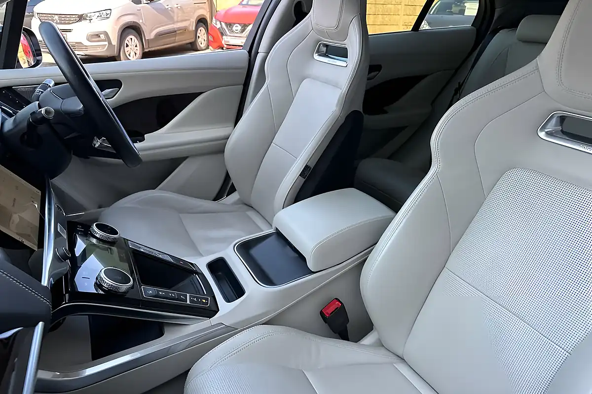 Used 2022 Jaguar I-Pace Hse Black Indus Silver - Interior and Exterior details 11