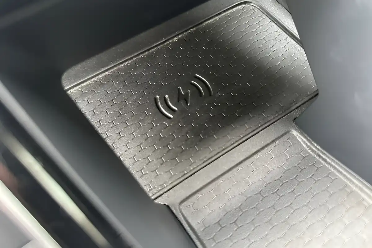 Used 2022 Jaguar I-Pace Hse Eiger Grey - Interior and Exterior details 14