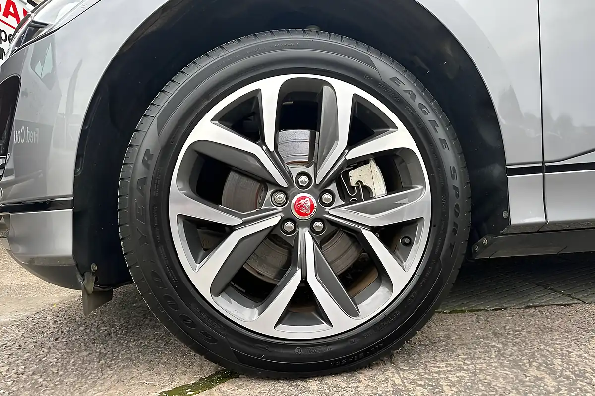 Used 2022 Jaguar I-Pace Hse Eiger Grey - Interior and Exterior details 9