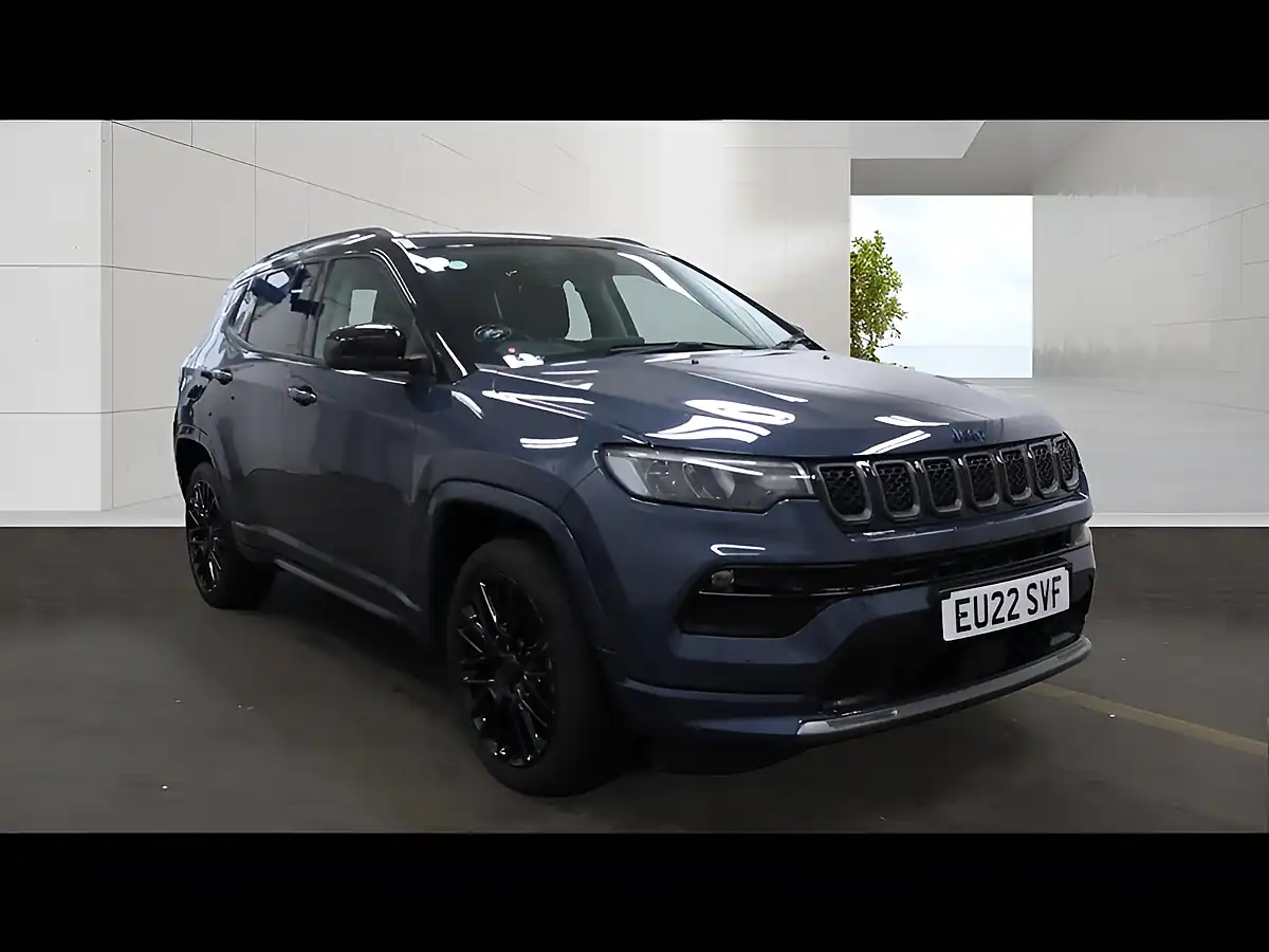 Used 2022 Jeep Compass S Blue - Front View