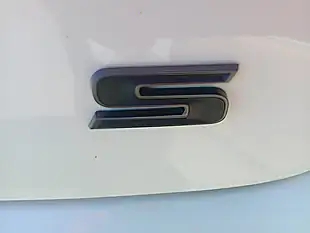 Used 2022 Jeep Compass S White - Interior and Exterior details 6