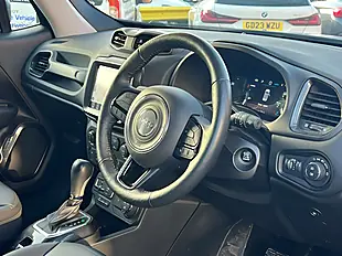 Used 2022 Jeep Renegade S Black - Interior and Exterior details 9