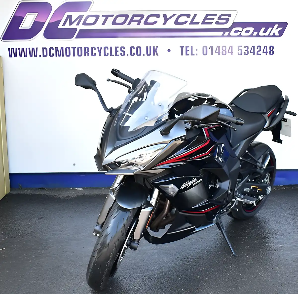 Used 2022 Kawasaki Ninja 1000SX Sports Tourer Grey - Interior and Exterior details 4