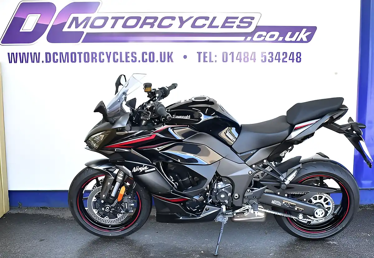 Used 2022 Kawasaki Ninja 1000SX Sports Tourer Grey - Interior and Exterior details 5