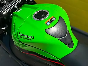 Used 2022 Kawasaki Ninja ZX-10R Krt Edition Green - Interior and Exterior details 10