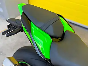Used 2022 Kawasaki Ninja ZX-10R Krt Edition Green - Interior and Exterior details 13