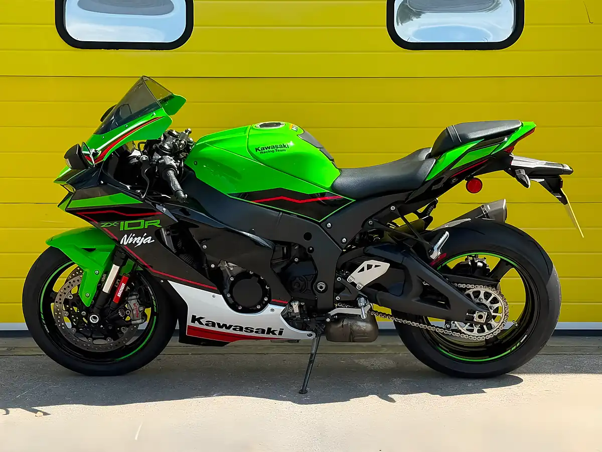 Used 2022 Kawasaki Ninja ZX-10R Krt Edition Green - Interior and Exterior details 5