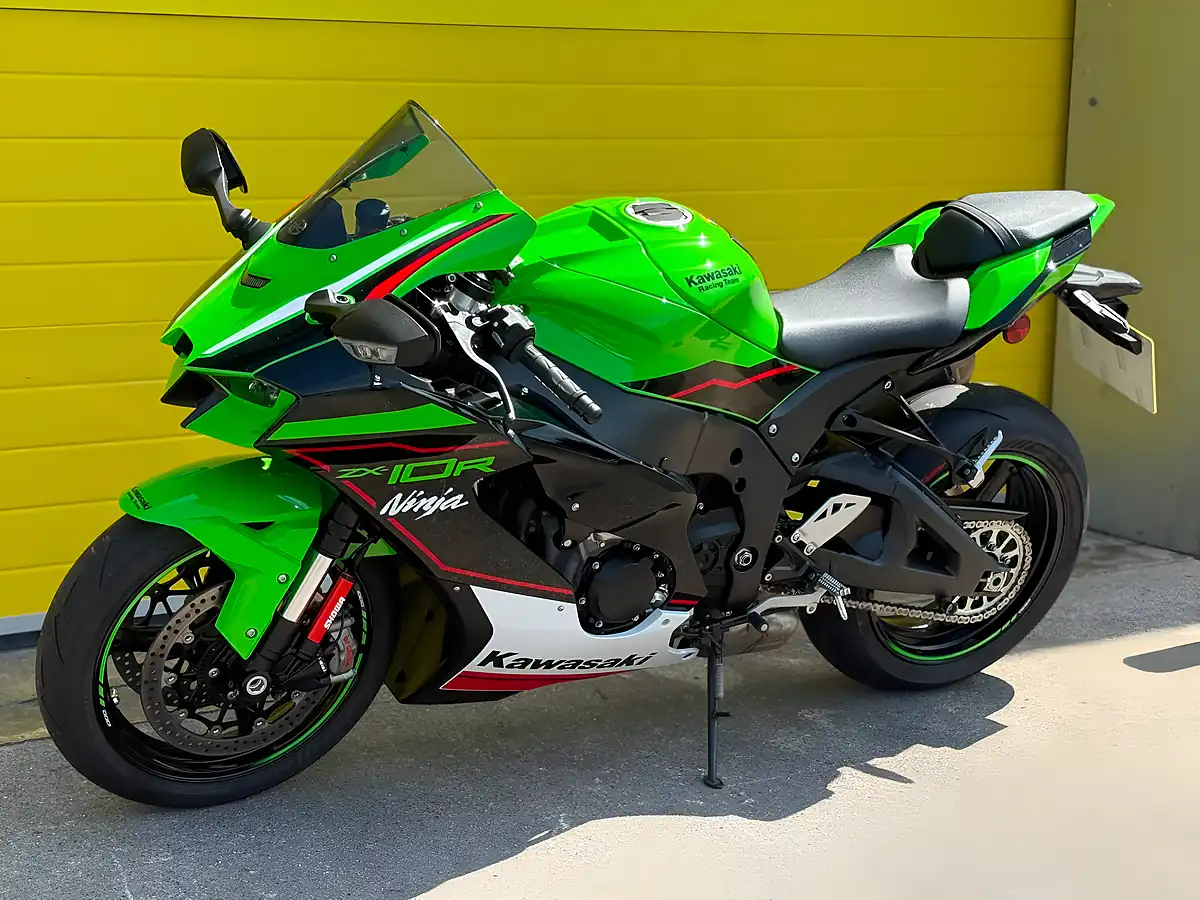 Used 2022 Kawasaki Ninja ZX-10R Krt Edition Green - Interior and Exterior details 7
