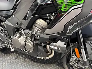 Used 2022 Kawasaki Versys 1000 S - Interior and Exterior details 9