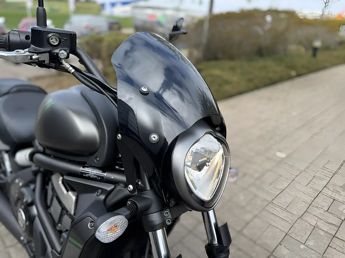 Used 2022 Kawasaki Vulcan 650 S Grey - Interior and Exterior details 13