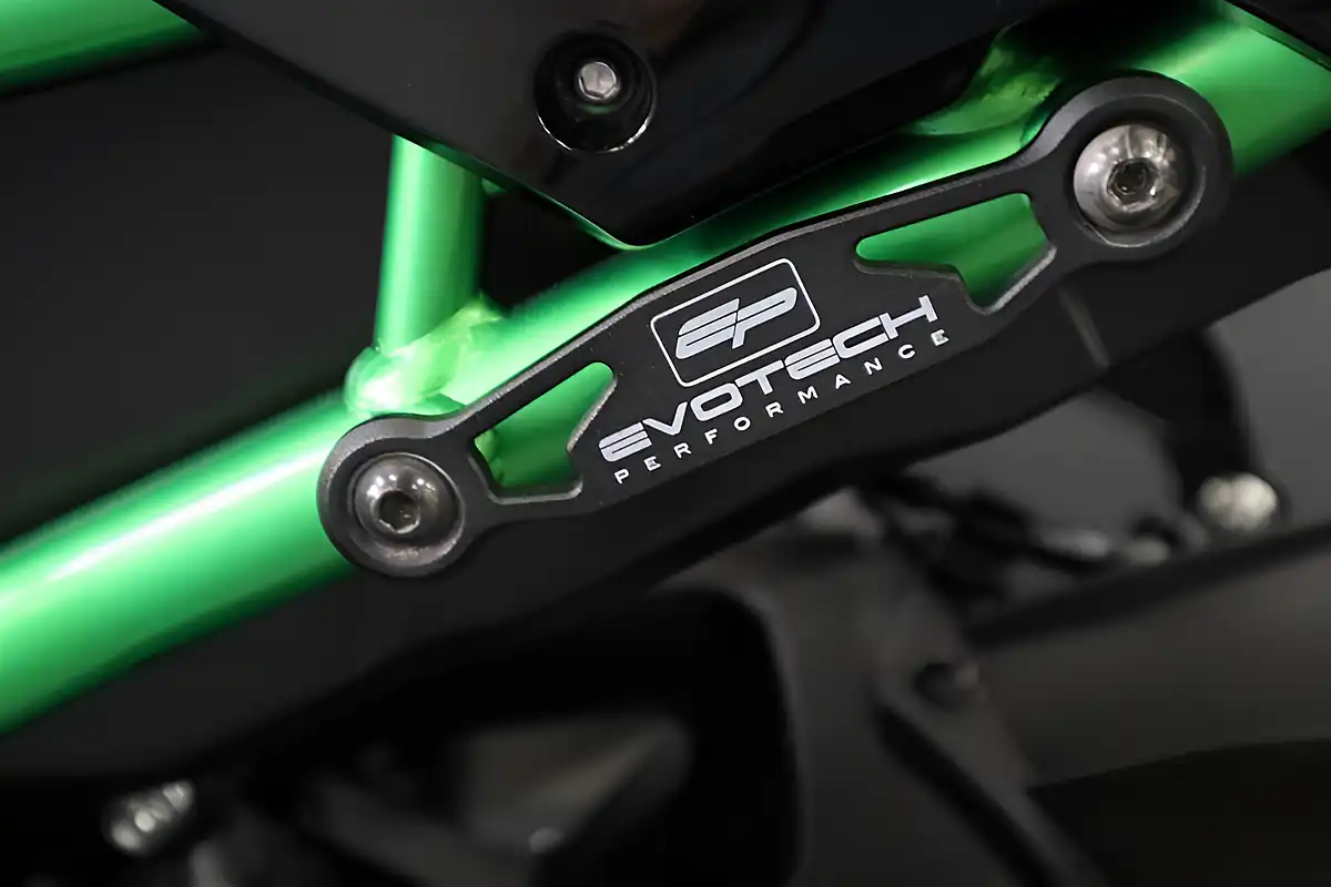 Used 2022 Kawasaki Z H2 Green Metallic - Interior and Exterior details 13