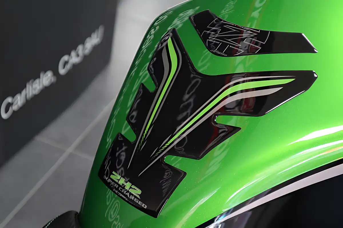 Used 2022 Kawasaki Z H2 Green Metallic - Interior and Exterior details 8