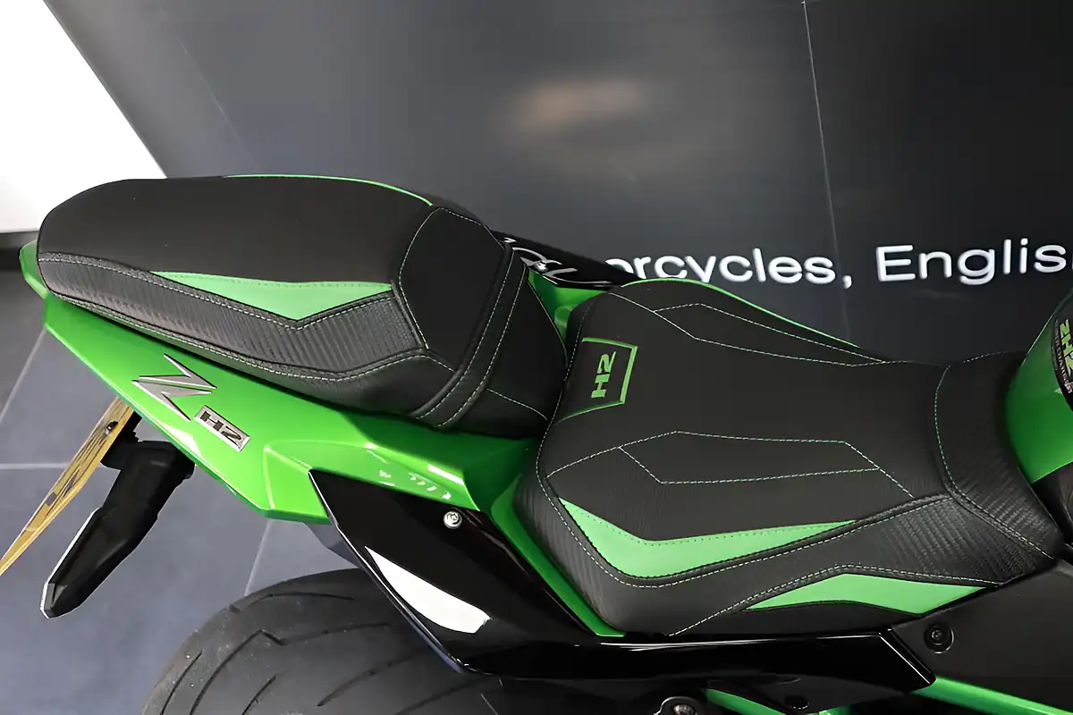 Used 2022 Kawasaki Z H2 Green Metallic - Interior and Exterior details 9