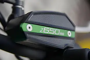 Used 2022 Kawasaki Z650 Modern Classic Green - Interior and Exterior details 12