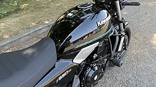 Used 2022 Kawasaki Z650RS Black - Interior and Exterior details 10