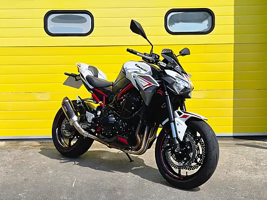 2022 Kawasaki Z900 Performance Edition
