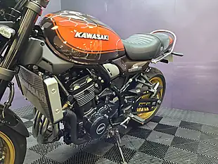 Used 2022 Kawasaki Z900 RS 50th Anniversary Brown - Interior and Exterior details 11