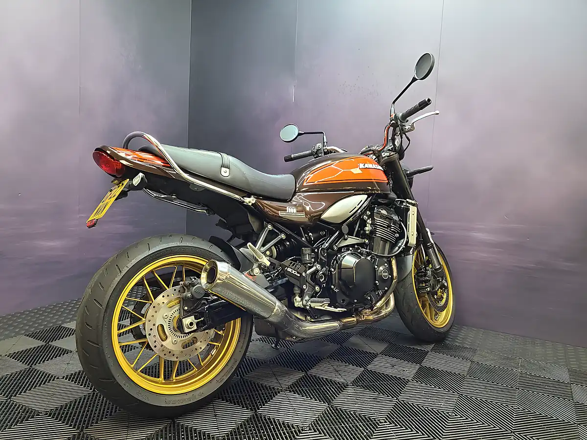 Used 2022 Kawasaki Z900 RS 50th Anniversary Brown - Interior and Exterior details 12