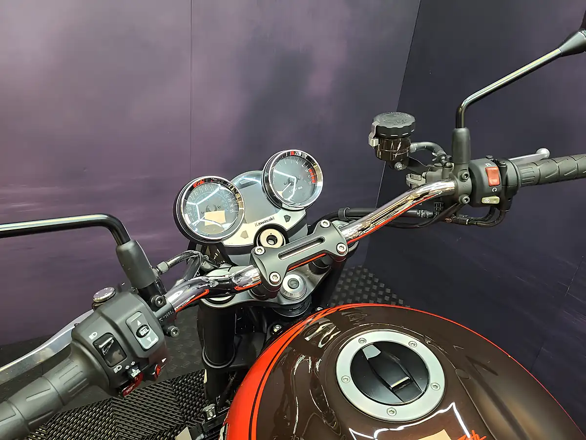 Used 2022 Kawasaki Z900 RS 50th Anniversary Brown - Interior and Exterior details 7