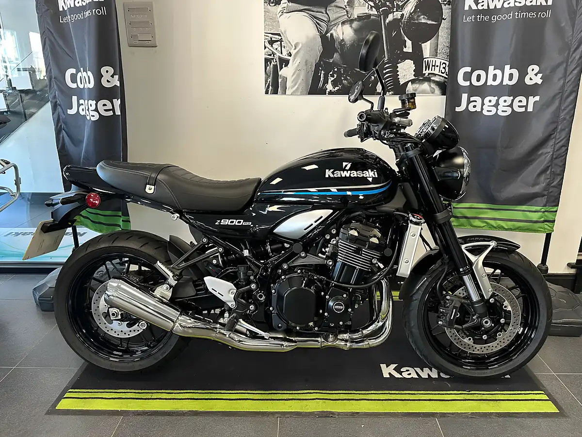 Used 2022 Kawasaki Z900 RS Black - Front View