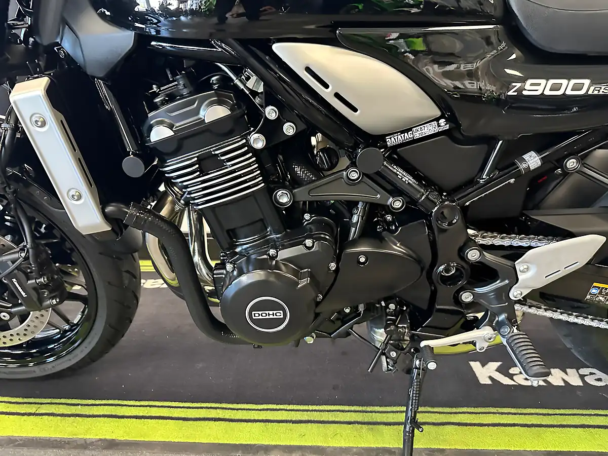 Used 2022 Kawasaki Z900 RS Black - Interior and Exterior details 16