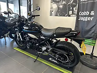 Used 2022 Kawasaki Z900 RS Black - Interior and Exterior details 19