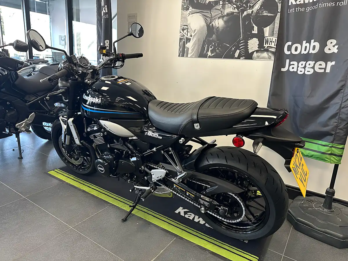 Used 2022 Kawasaki Z900 RS Black - Interior and Exterior details 19