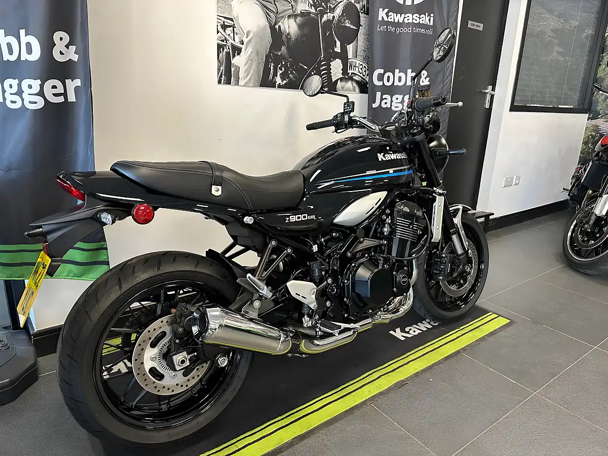 Used 2022 Kawasaki Z900 RS Black - Interior and Exterior details 2
