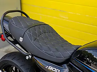 Used 2022 Kawasaki Z900 RS Black - Interior and Exterior details 12