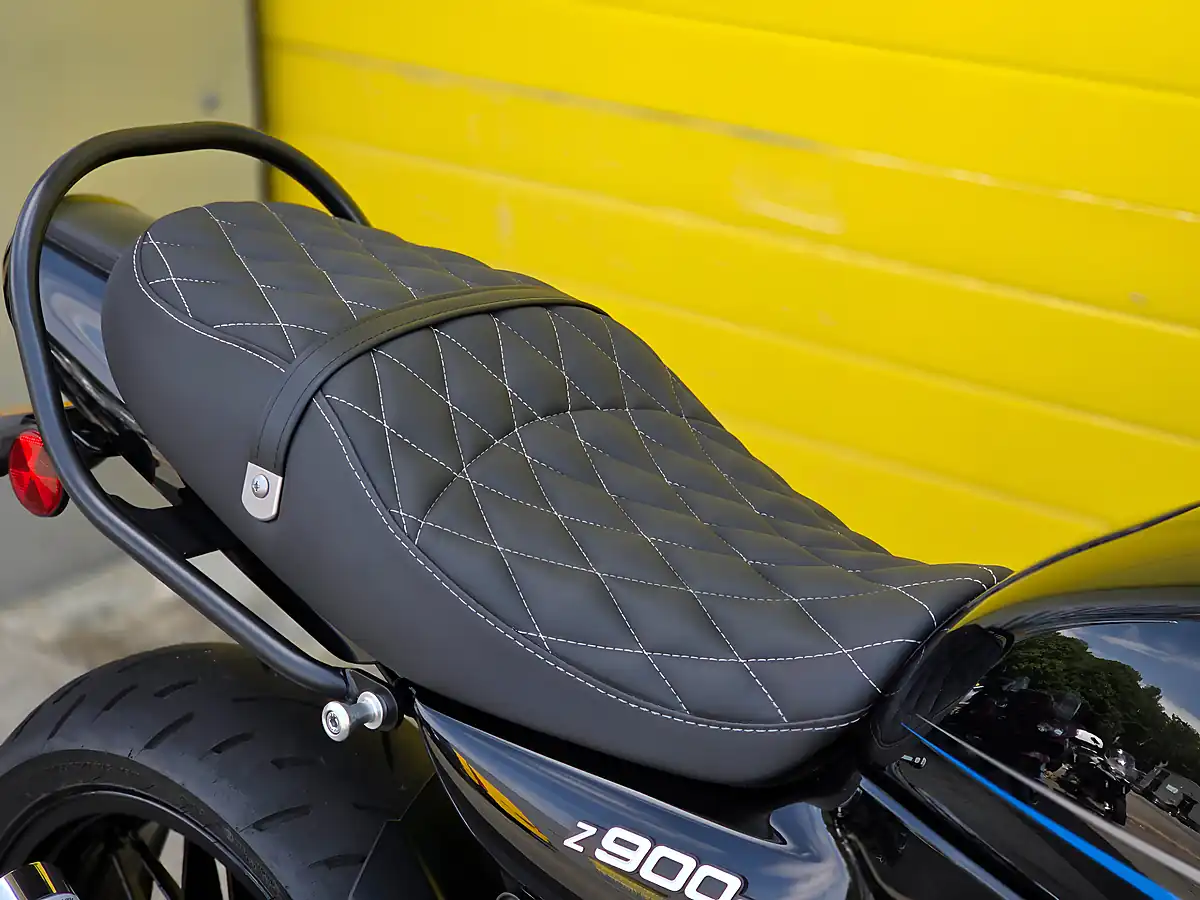 Used 2022 Kawasaki Z900 RS Black - Interior and Exterior details 12