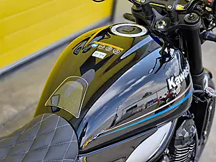 Used 2022 Kawasaki Z900 RS Black - Interior and Exterior details 13