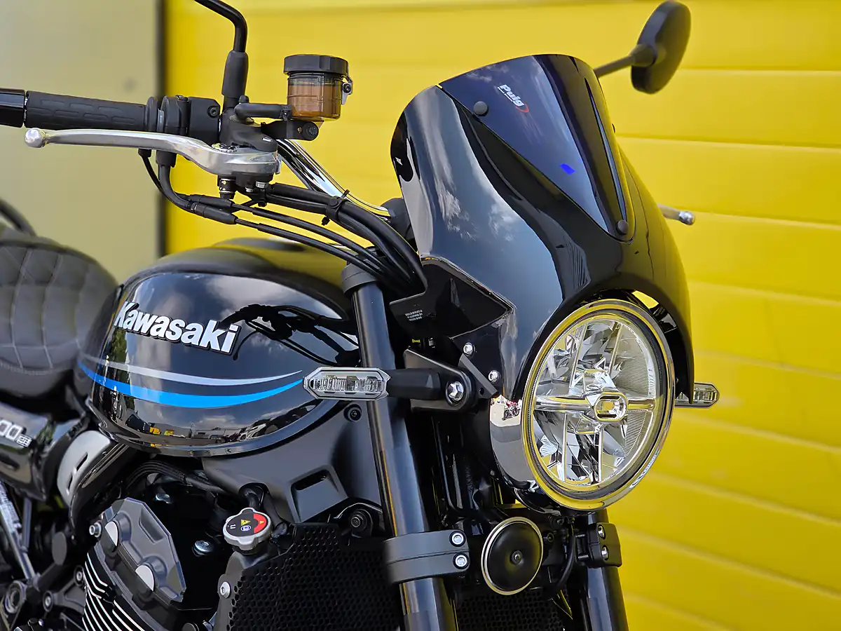 Used 2022 Kawasaki Z900 RS Black - Interior and Exterior details 15