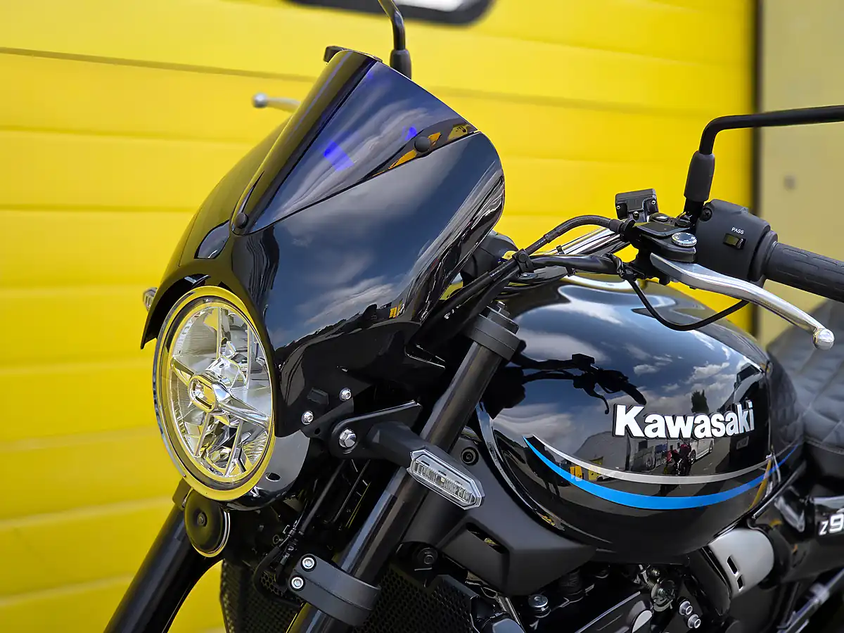 Used 2022 Kawasaki Z900 RS Black - Interior and Exterior details 20