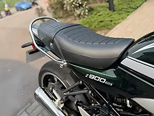 Used 2022 Kawasaki Z900 RS Green - Interior and Exterior details 16