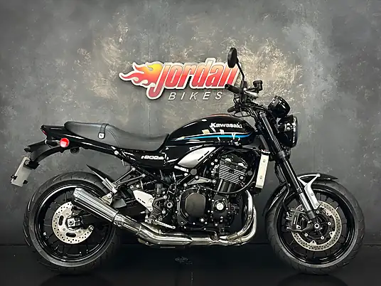 2022 Kawasaki Z900 RS Modern Classic