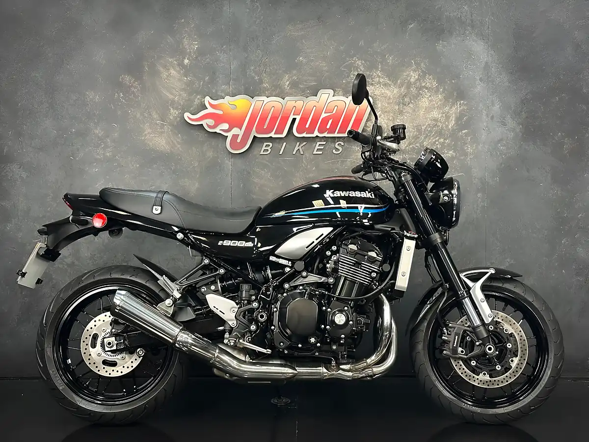 Used 2022 Kawasaki Z900 RS Modern Classic Black - Front View