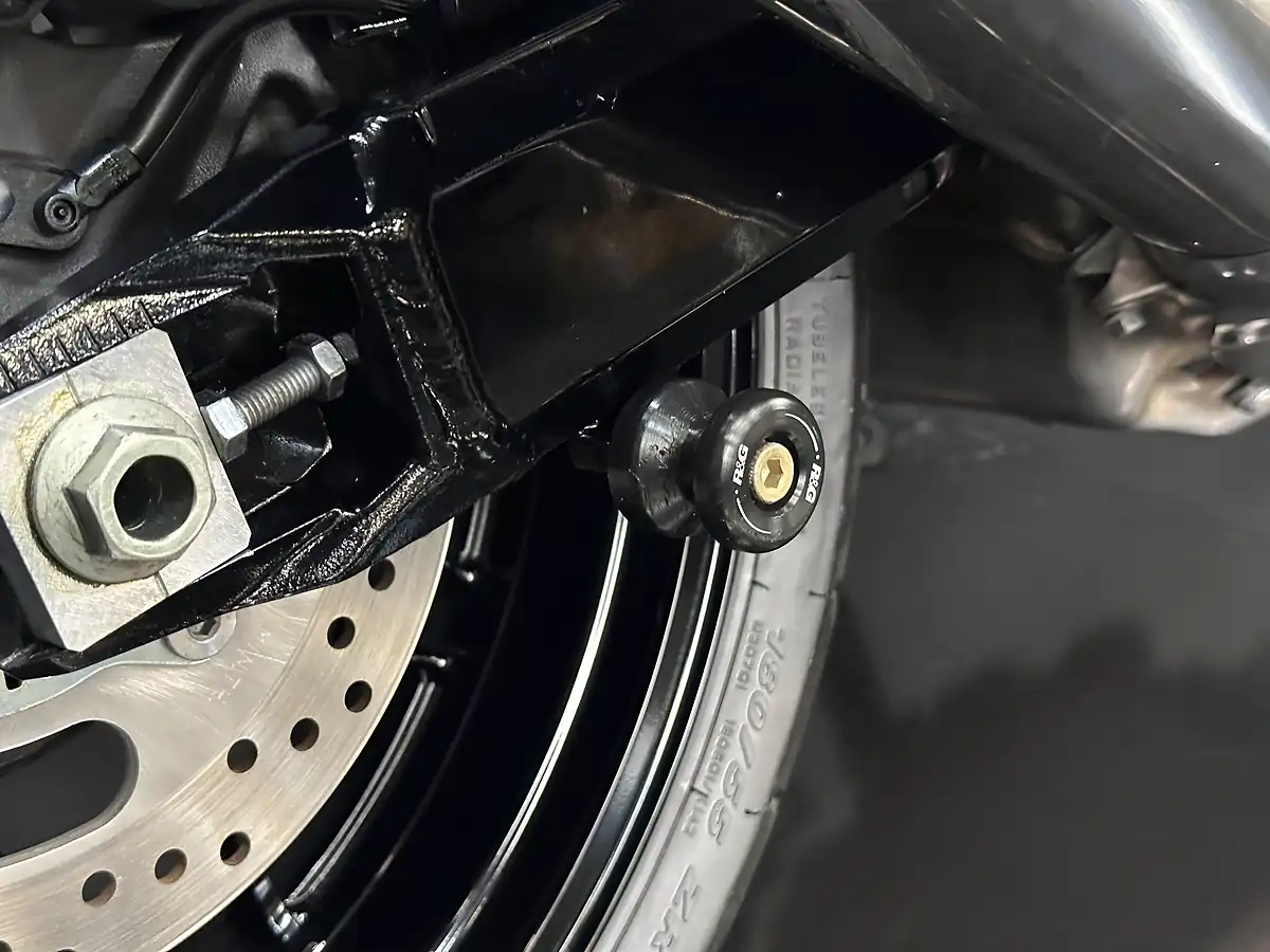Used 2022 Kawasaki Z900 RS Modern Classic Black - Interior and Exterior details 14